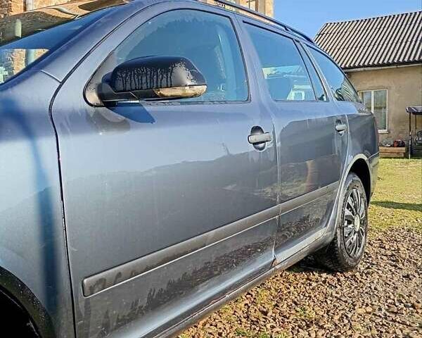 Серый Шкода Октавия, объемом двигателя 1.9 л и пробегом 420 тыс. км за 4000 $, фото 2 на Automoto.ua