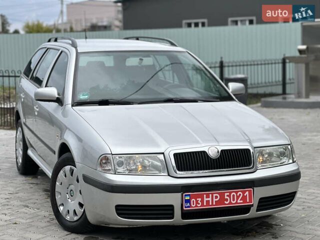 Серый Шкода Октавия, объемом двигателя 1.6 л и пробегом 217 тыс. км за 4750 $, фото 11 на Automoto.ua