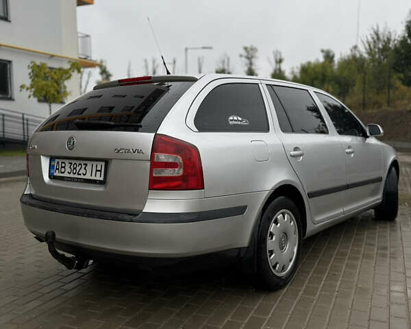 Шкода Октавия 2005 в Виннице на Automoto.ua Серый Шкода Октавия, объемом двигателя 1.6 л и пробегом 305 тыс. км за 4899 $, фото 4 на Automoto.ua