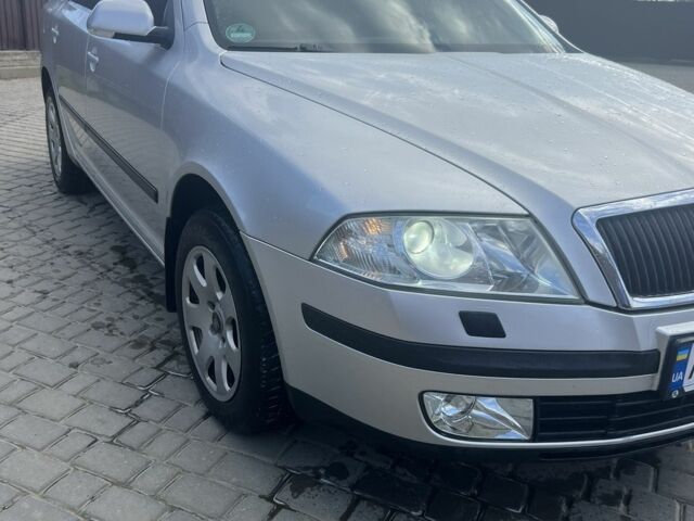 Сірий Шкода Октавія, об'ємом двигуна 2 л та пробігом 255 тис. км за 4300 $, фото 4 на Automoto.ua
