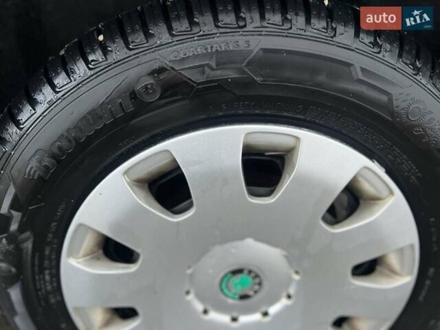 Серый Шкода Октавия, объемом двигателя 1.6 л и пробегом 223 тыс. км за 4900 $, фото 28 на Automoto.ua