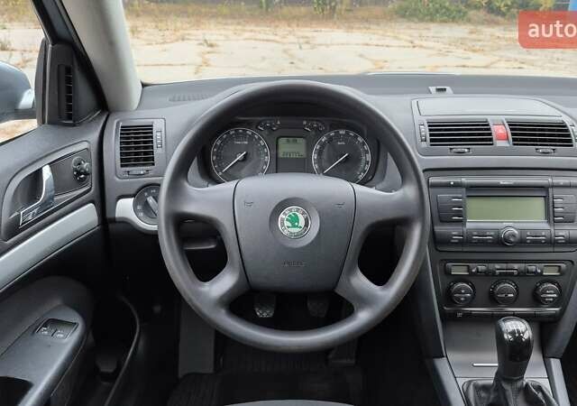 Шкода Октавия 2005 в Полтаве на Automoto.ua Серый Шкода Октавия, объемом двигателя 1.6 л и пробегом 223 тыс. км за 6499 $, фото 17 на Automoto.ua