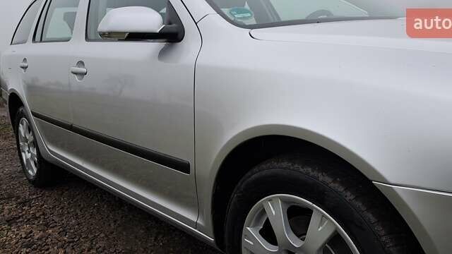 Серый Шкода Октавия, объемом двигателя 1.6 л и пробегом 220 тыс. км за 5550 $, фото 14 на Automoto.ua