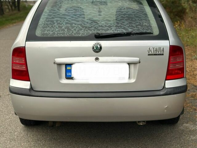 Серый Шкода Октавия, объемом двигателя 1.6 л и пробегом 580 тыс. км за 3300 $, фото 1 на Automoto.ua