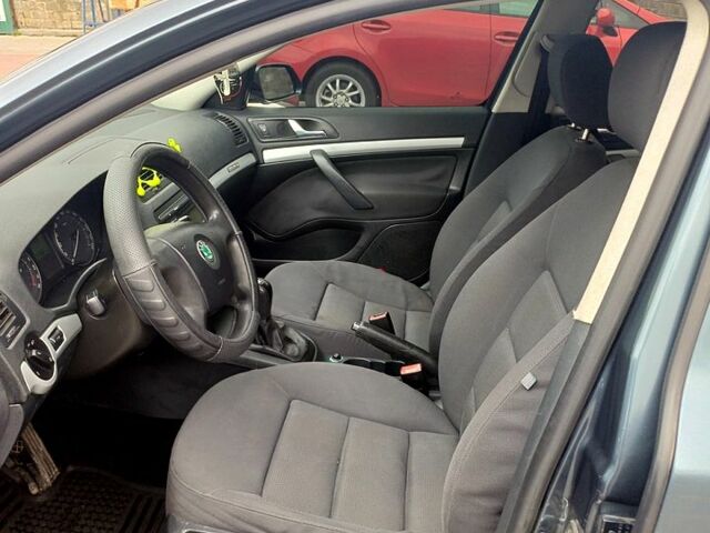 Серый Шкода Октавия, объемом двигателя 1.6 л и пробегом 213 тыс. км за 5500 $, фото 8 на Automoto.ua