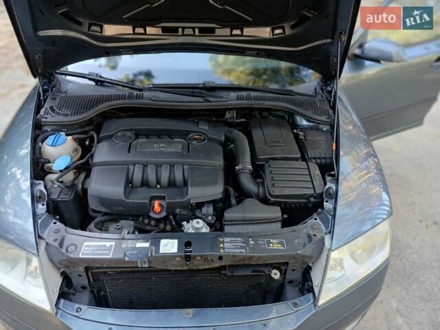 Сірий Шкода Октавія, об'ємом двигуна 1.6 л та пробігом 260 тис. км за 5700 $, фото 3 на Automoto.ua