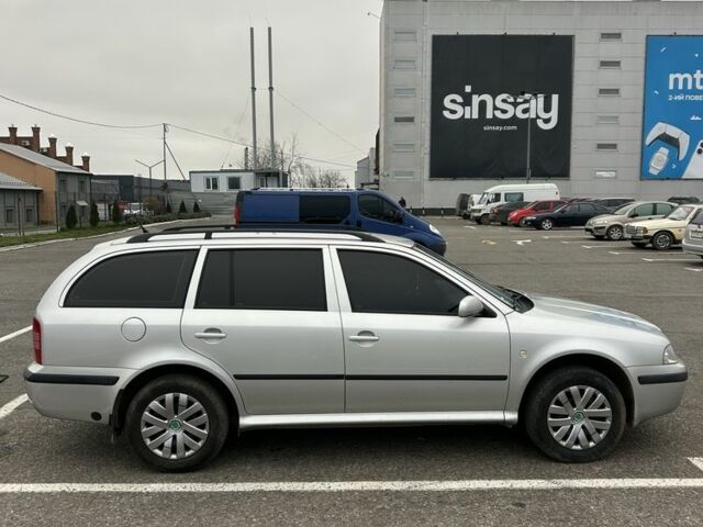 Серый Шкода Октавия, объемом двигателя 1.6 л и пробегом 255 тыс. км за 5000 $, фото 2 на Automoto.ua