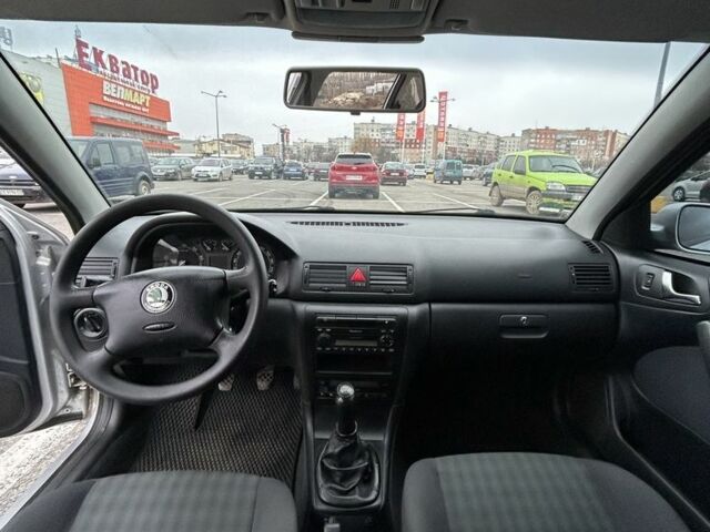 Серый Шкода Октавия, объемом двигателя 1.6 л и пробегом 255 тыс. км за 5000 $, фото 5 на Automoto.ua