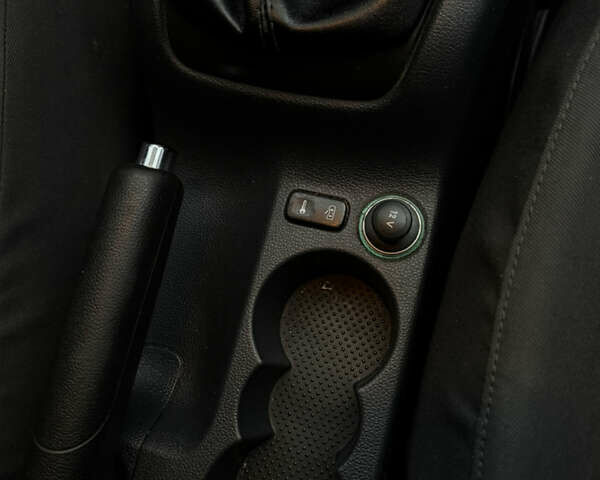 Шкода Октавия 2005 в Виннице на Automoto.ua Серый Шкода Октавия, объемом двигателя 1.6 л и пробегом 305 тыс. км за 4899 $, фото 11 на Automoto.ua