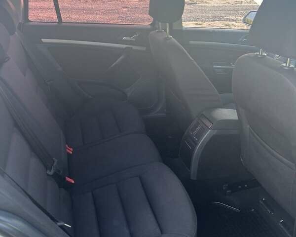 Серый Шкода Октавия, объемом двигателя 1.6 л и пробегом 197 тыс. км за 5500 $, фото 3 на Automoto.ua