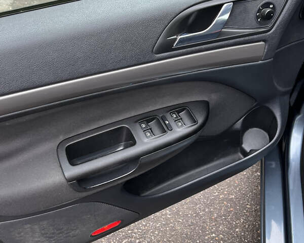 Сірий Шкода Октавія, об'ємом двигуна 1.6 л та пробігом 180 тис. км за 6100 $, фото 33 на Automoto.ua