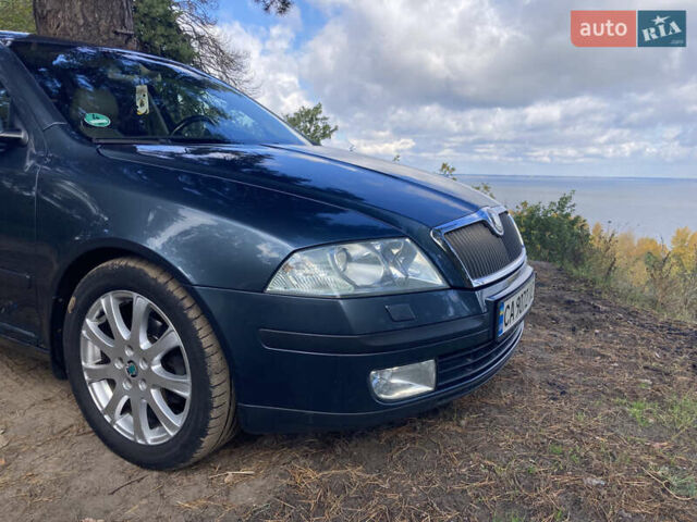 Шкода Октавия 2005 в Черкассах на Automoto.ua Серый Шкода Октавия, объемом двигателя 2 л и пробегом 286 тыс. км за 6800 $, фото 2 на Automoto.ua