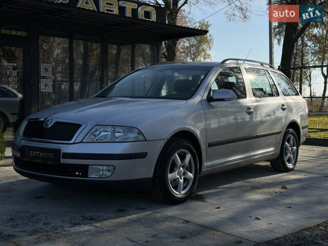 Серый Шкода Октавия, объемом двигателя 1.6 л и пробегом 205 тыс. км за 6500 $, фото 1 на Automoto.ua