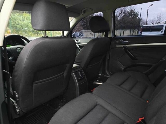 Серый Шкода Октавия, объемом двигателя 1.6 л и пробегом 216 тыс. км за 5899 $, фото 10 на Automoto.ua