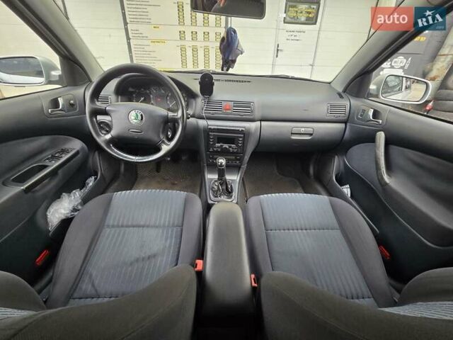 Серый Шкода Октавия, объемом двигателя 1.78 л и пробегом 280 тыс. км за 6000 $, фото 6 на Automoto.ua