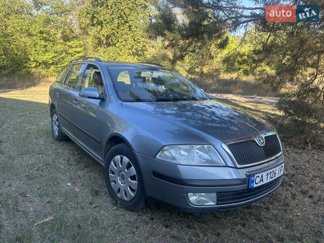 Сірий Шкода Октавія, об'ємом двигуна 1.6 л та пробігом 277 тис. км за 5250 $, фото 1 на Automoto.ua