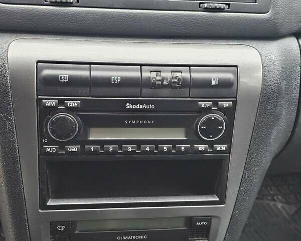 Сірий Шкода Октавія, об'ємом двигуна 1.6 л та пробігом 200 тис. км за 3100 $, фото 16 на Automoto.ua