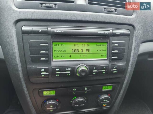 Серый Шкода Октавия, объемом двигателя 1.6 л и пробегом 244 тыс. км за 5700 $, фото 20 на Automoto.ua