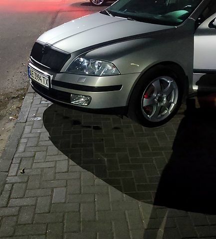 Сірий Шкода Октавія, об'ємом двигуна 1.6 л та пробігом 320 тис. км за 6300 $, фото 2 на Automoto.ua