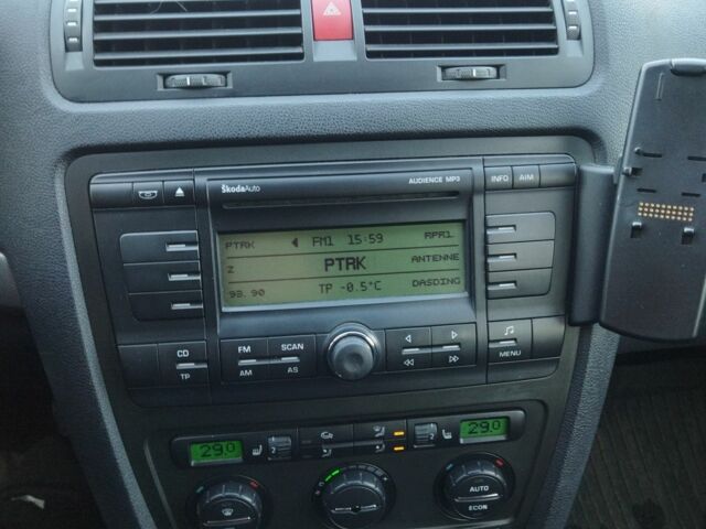 Серый Шкода Октавия, объемом двигателя 1.6 л и пробегом 247 тыс. км за 6700 $, фото 17 на Automoto.ua