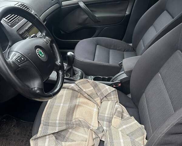 Серый Шкода Октавия, объемом двигателя 1.98 л и пробегом 216 тыс. км за 6200 $, фото 10 на Automoto.ua