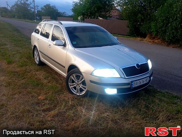 Серый Шкода Октавия, объемом двигателя 1.6 л и пробегом 300 тыс. км за 5300 $, фото 11 на Automoto.ua