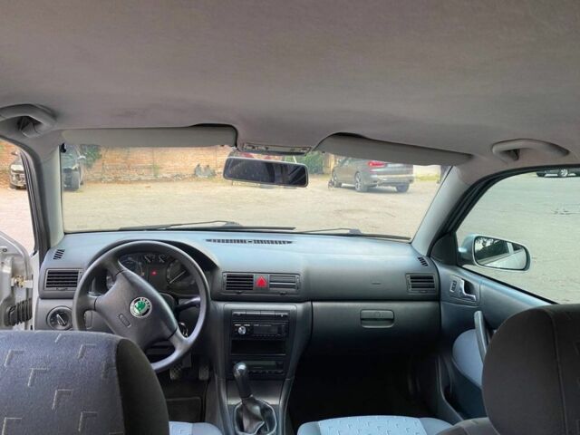 Серый Шкода Октавия, объемом двигателя 1.9 л и пробегом 200 тыс. км за 4650 $, фото 7 на Automoto.ua