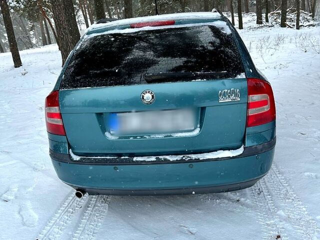 Серый Шкода Октавия, объемом двигателя 1.6 л и пробегом 245 тыс. км за 6000 $, фото 3 на Automoto.ua