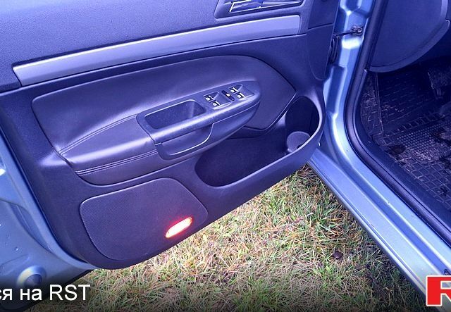 Серый Шкода Октавия, объемом двигателя 2 л и пробегом 215 тыс. км за 6500 $, фото 9 на Automoto.ua