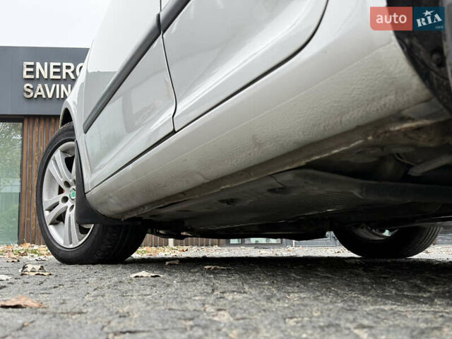 Серый Шкода Октавия, объемом двигателя 1.98 л и пробегом 277 тыс. км за 5299 $, фото 42 на Automoto.ua