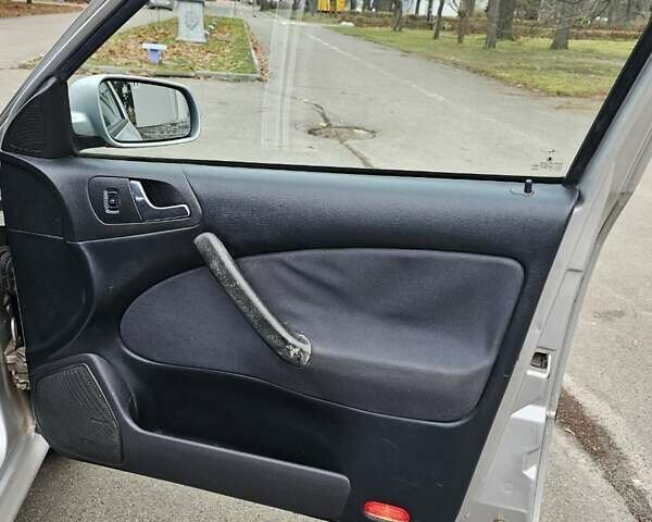 Сірий Шкода Октавія, об'ємом двигуна 1.6 л та пробігом 200 тис. км за 3100 $, фото 10 на Automoto.ua