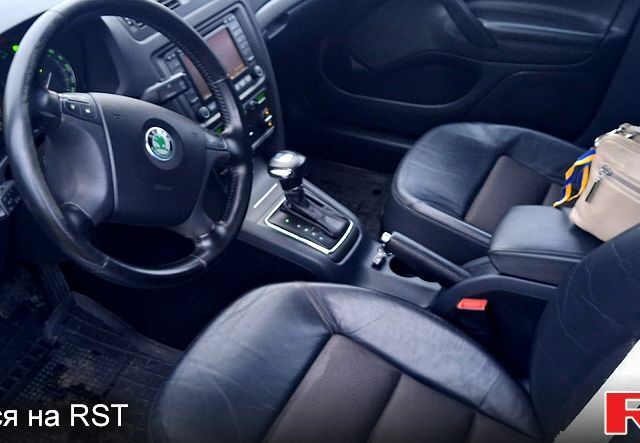 Серый Шкода Октавия, объемом двигателя 2 л и пробегом 215 тыс. км за 6500 $, фото 11 на Automoto.ua