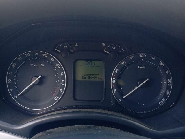 Серый Шкода Октавия, объемом двигателя 2 л и пробегом 168 тыс. км за 6200 $, фото 4 на Automoto.ua