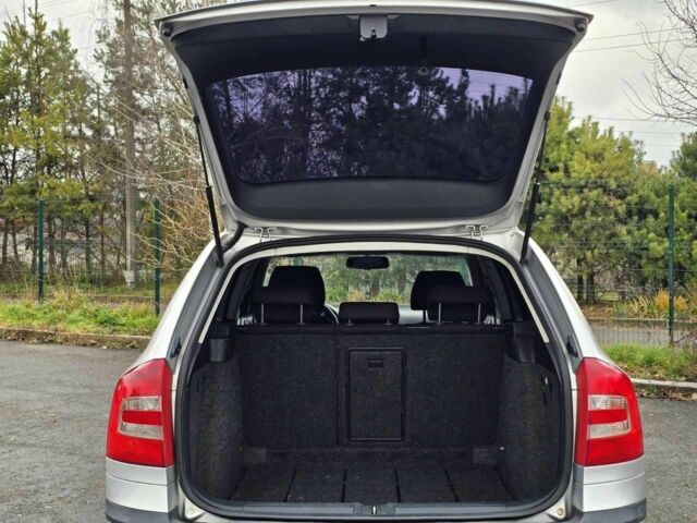 Серый Шкода Октавия, объемом двигателя 1.6 л и пробегом 216 тыс. км за 5899 $, фото 7 на Automoto.ua