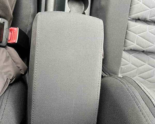 Серый Шкода Октавия, объемом двигателя 1.6 л и пробегом 220 тыс. км за 5750 $, фото 74 на Automoto.ua