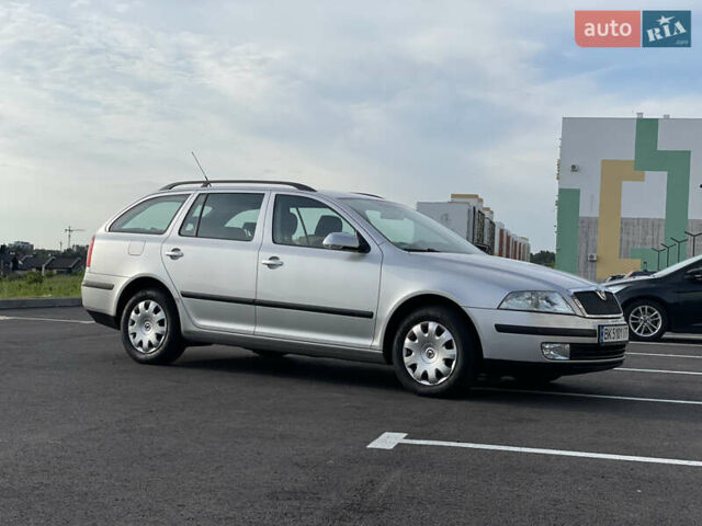 Шкода Октавия 2005 в Ровно на Automoto.ua Серый Шкода Октавия, объемом двигателя 1.6 л и пробегом 223 тыс. км за 6100 $, фото 2 на Automoto.ua