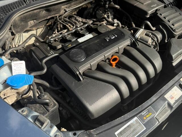 Серый Шкода Октавия, объемом двигателя 2 л и пробегом 257 тыс. км за 5350 $, фото 7 на Automoto.ua