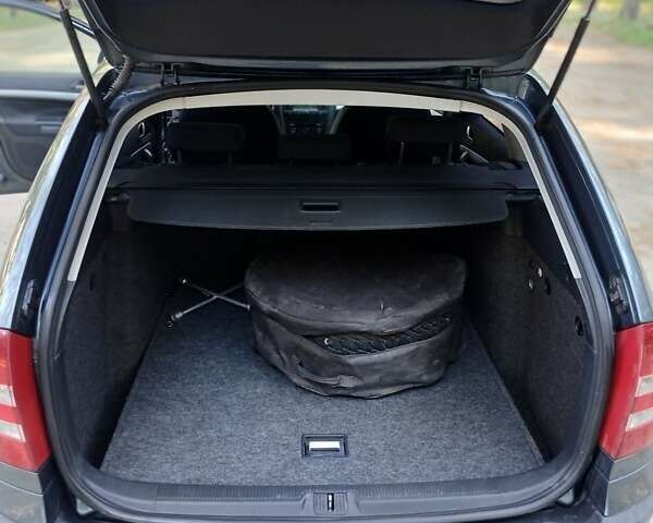 Сірий Шкода Октавія, об'ємом двигуна 1.6 л та пробігом 260 тис. км за 5700 $, фото 12 на Automoto.ua