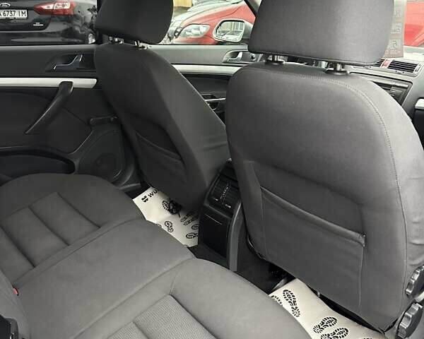 Серый Шкода Октавия, объемом двигателя 1.6 л и пробегом 214 тыс. км за 5000 $, фото 13 на Automoto.ua