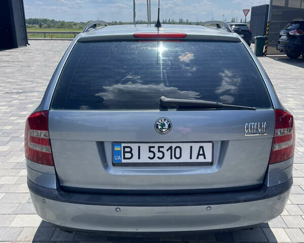 Шкода Октавия 2005 в Полтаве на Automoto.ua Серый Шкода Октавия, объемом двигателя 1.6 л и пробегом 290 тыс. км за 5600 $, фото 4 на Automoto.ua