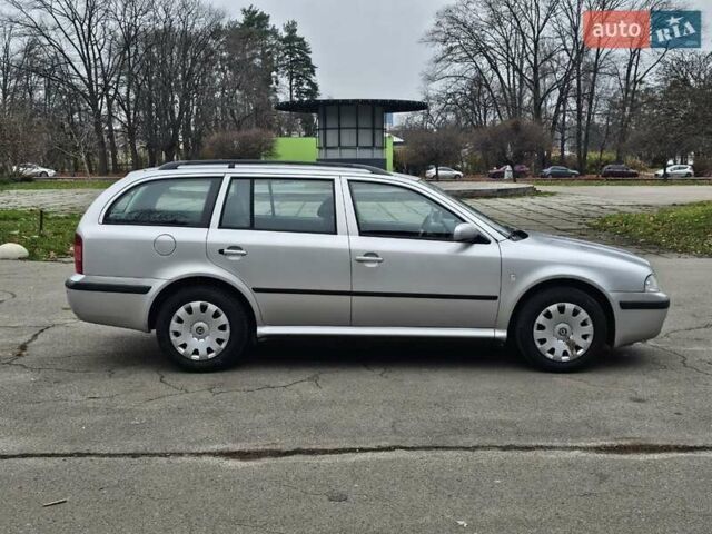 Сірий Шкода Октавія, об'ємом двигуна 1.6 л та пробігом 200 тис. км за 3100 $, фото 6 на Automoto.ua