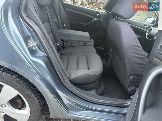Серый Шкода Октавия, объемом двигателя 1.6 л и пробегом 184 тыс. км за 6499 $, фото 38 на Automoto.ua