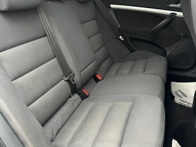 Сірий Шкода Октавія, об'ємом двигуна 1.6 л та пробігом 214 тис. км за 5000 $, фото 5 на Automoto.ua