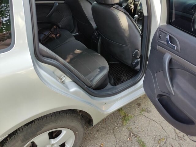 Сірий Шкода Октавія, об'ємом двигуна 0 л та пробігом 200 тис. км за 7300 $, фото 7 на Automoto.ua