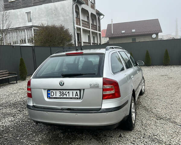 Серый Шкода Октавия, объемом двигателя 1.6 л и пробегом 265 тыс. км за 4150 $, фото 2 на Automoto.ua