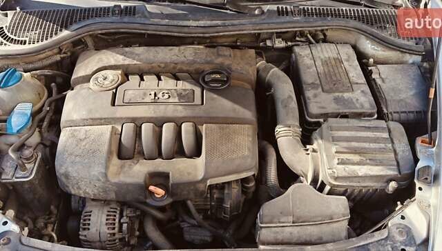 Сірий Шкода Октавія, об'ємом двигуна 1.6 л та пробігом 280 тис. км за 4500 $, фото 30 на Automoto.ua