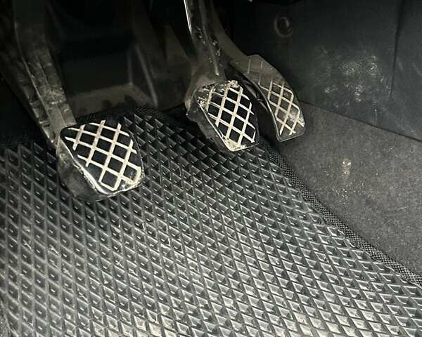 Серый Шкода Октавия, объемом двигателя 1.6 л и пробегом 255 тыс. км за 5000 $, фото 17 на Automoto.ua