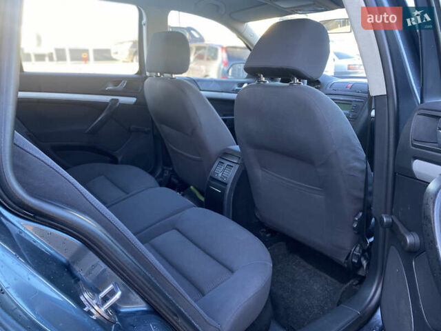 Серый Шкода Октавия, объемом двигателя 1.56 л и пробегом 241 тыс. км за 4999 $, фото 18 на Automoto.ua