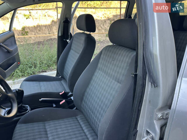 Серый Шкода Октавия, объемом двигателя 1.6 л и пробегом 217 тыс. км за 4999 $, фото 50 на Automoto.ua