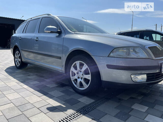 Сірий Шкода Октавія, об'ємом двигуна 1.6 л та пробігом 279 тис. км за 5600 $, фото 1 на Automoto.ua